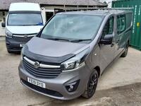 VAUXHALL VIVARO