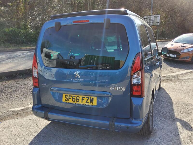 PEUGEOT PARTNER