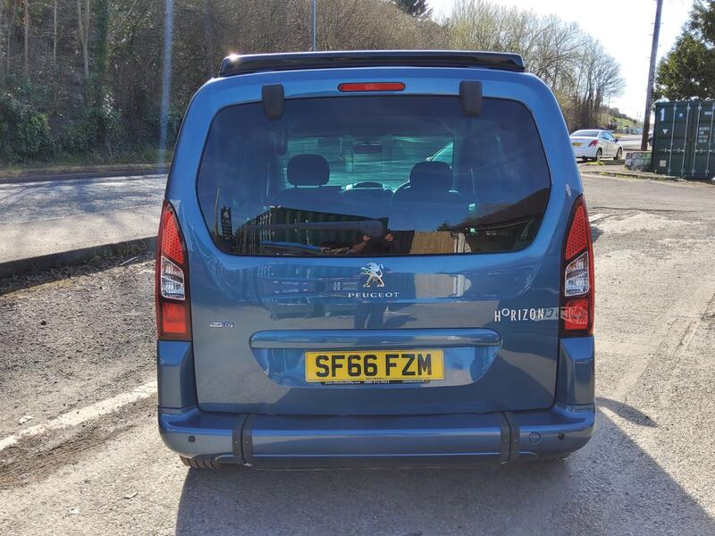 PEUGEOT PARTNER