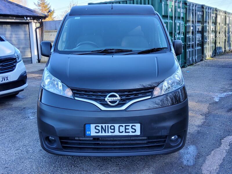 NISSAN NV200