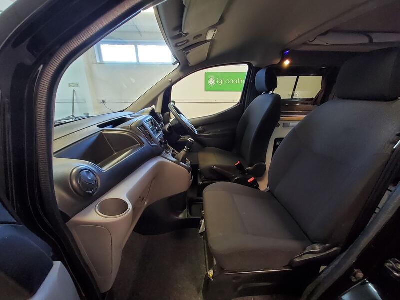 NISSAN NV200