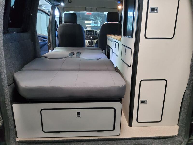NISSAN NV200