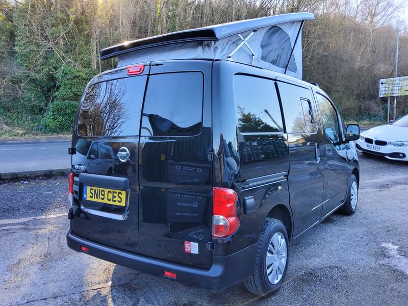 NISSAN NV200