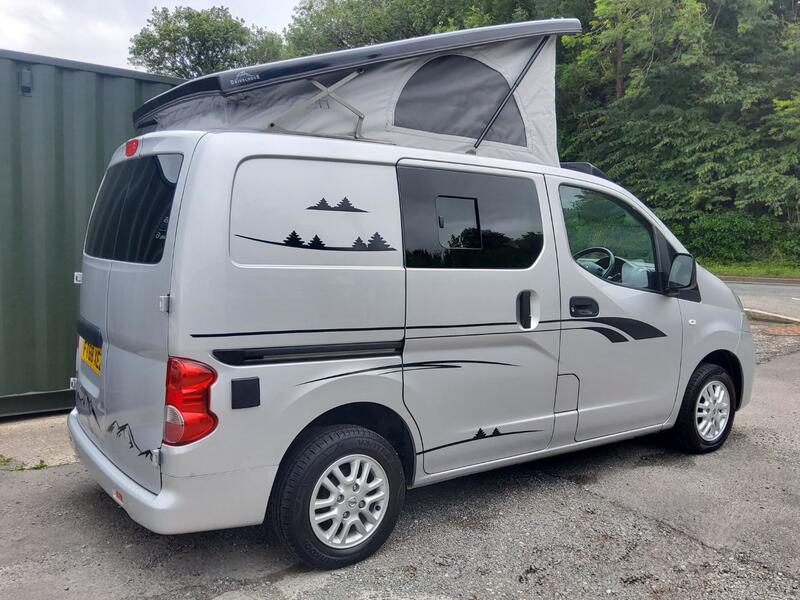 NISSAN NV200
