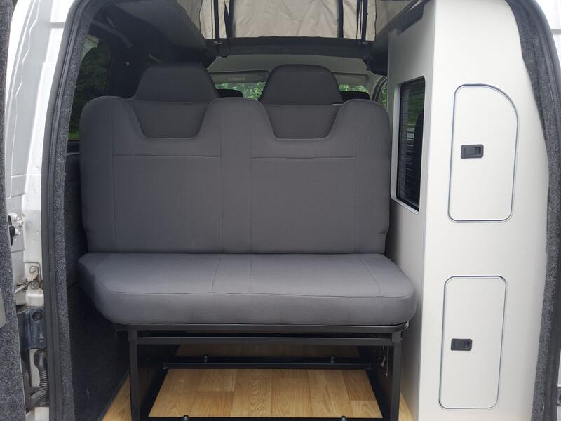 NISSAN NV200