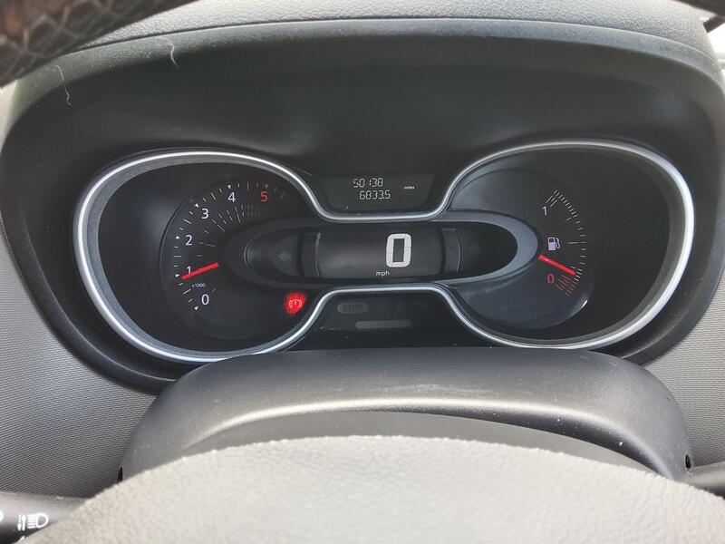 RENAULT TRAFIC