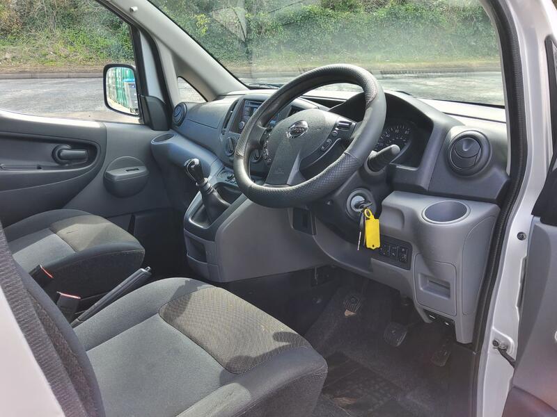 NISSAN NV200