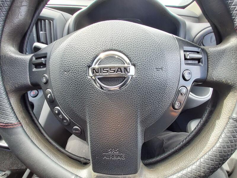 NISSAN NV200