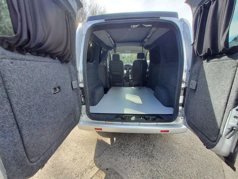 NISSAN NV200