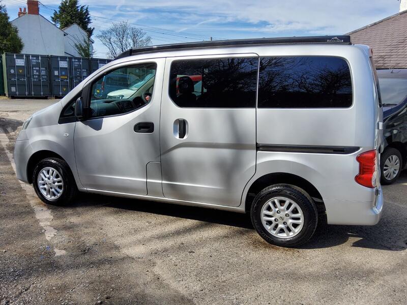 NISSAN NV200