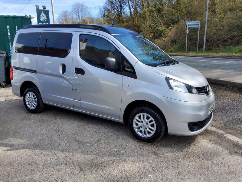 NISSAN NV200