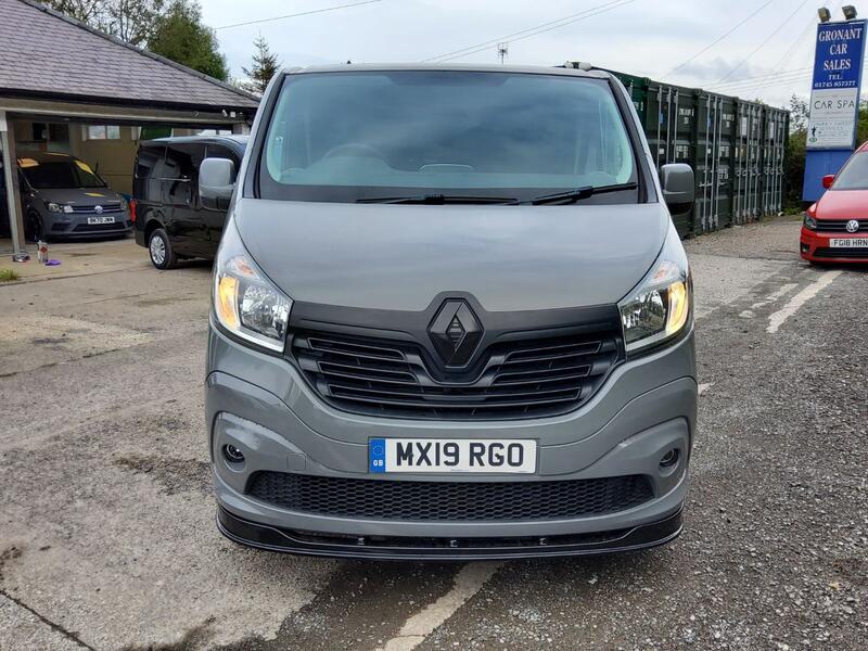 RENAULT TRAFIC