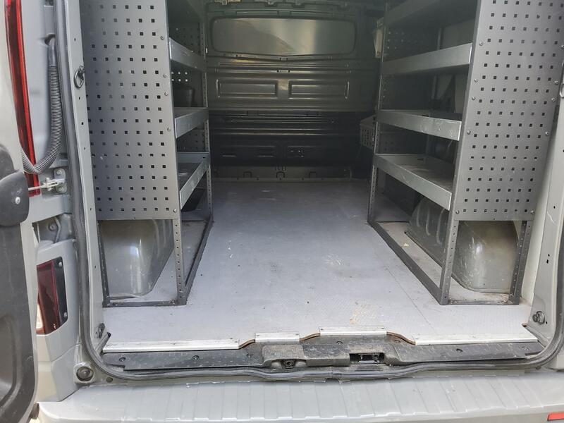 RENAULT TRAFIC