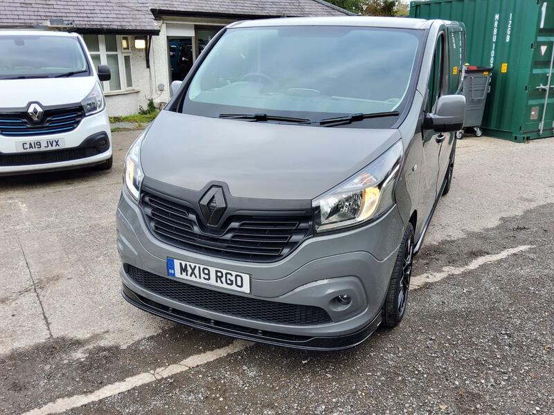 RENAULT TRAFIC
