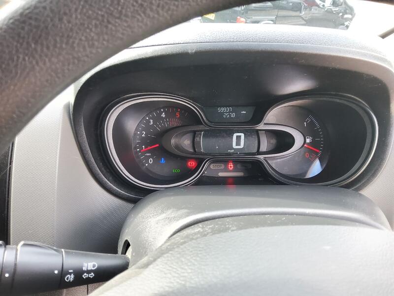 RENAULT TRAFIC