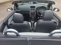 PEUGEOT 207 CC