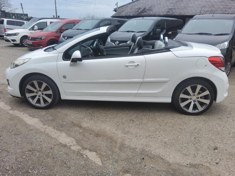 PEUGEOT 207 CC