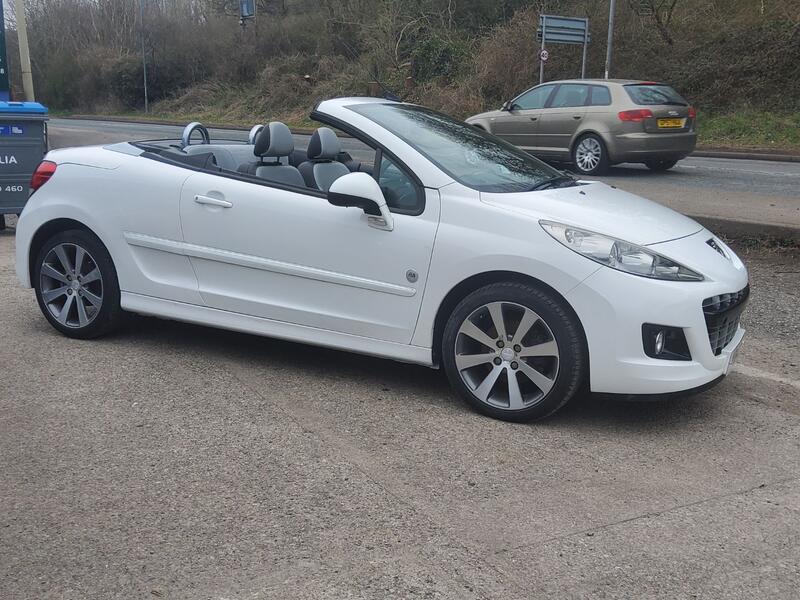 PEUGEOT 207 CC