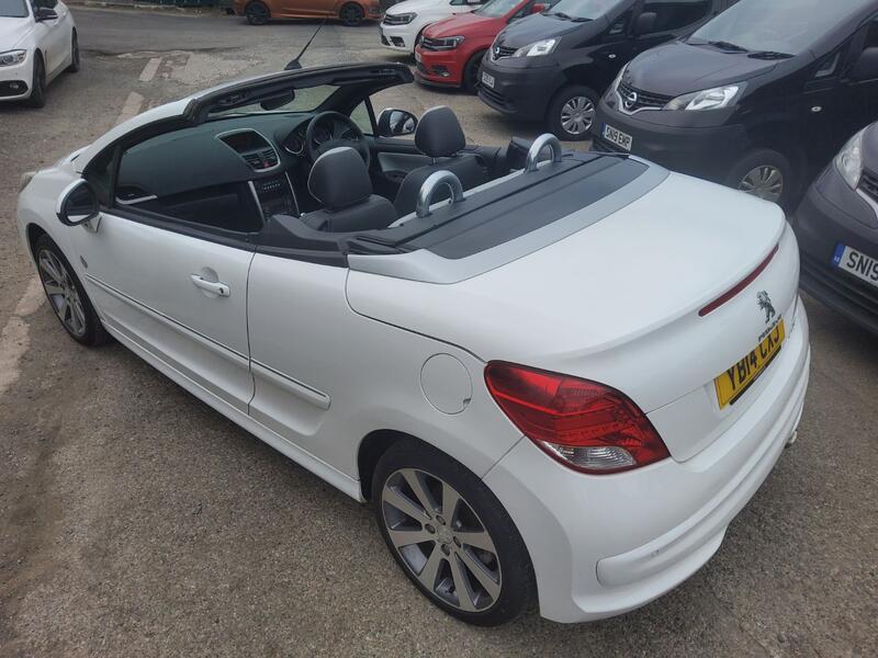 PEUGEOT 207 CC