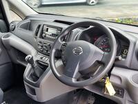 NISSAN NV200