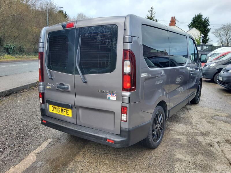 RENAULT TRAFIC