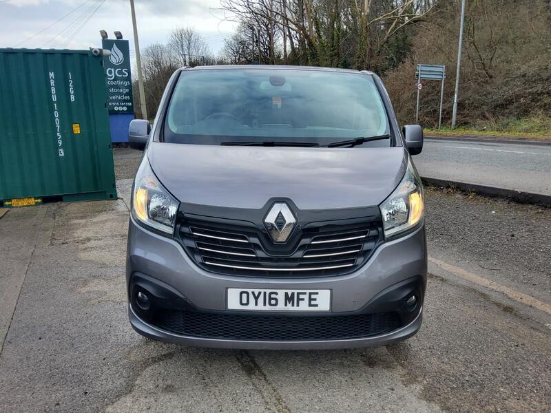 RENAULT TRAFIC
