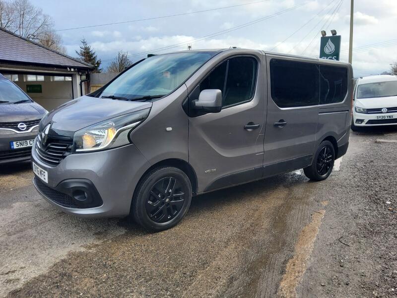 RENAULT TRAFIC