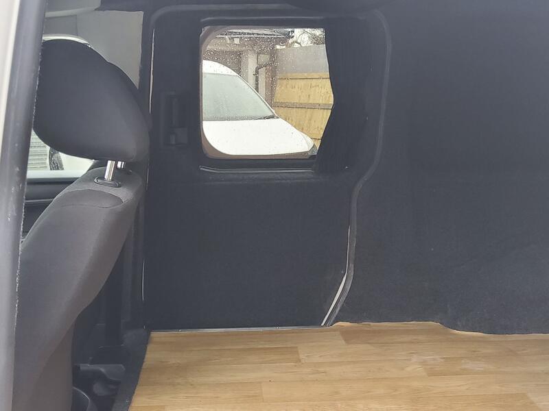 VOLKSWAGEN CADDY MAXI