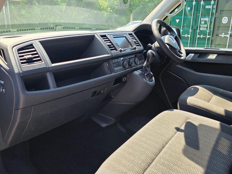 VOLKSWAGEN TRANSPORTER