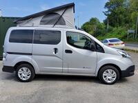 NISSAN E-NV200