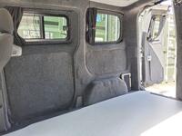 NISSAN E-NV200