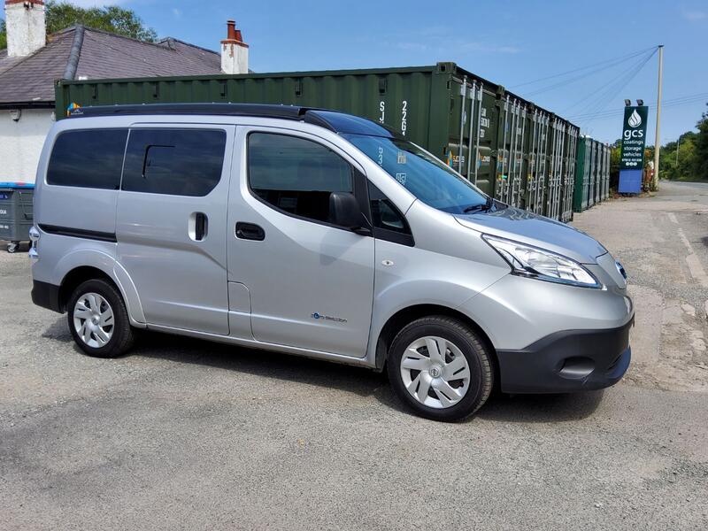NISSAN E-NV200