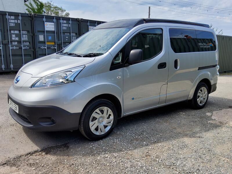 NISSAN E-NV200