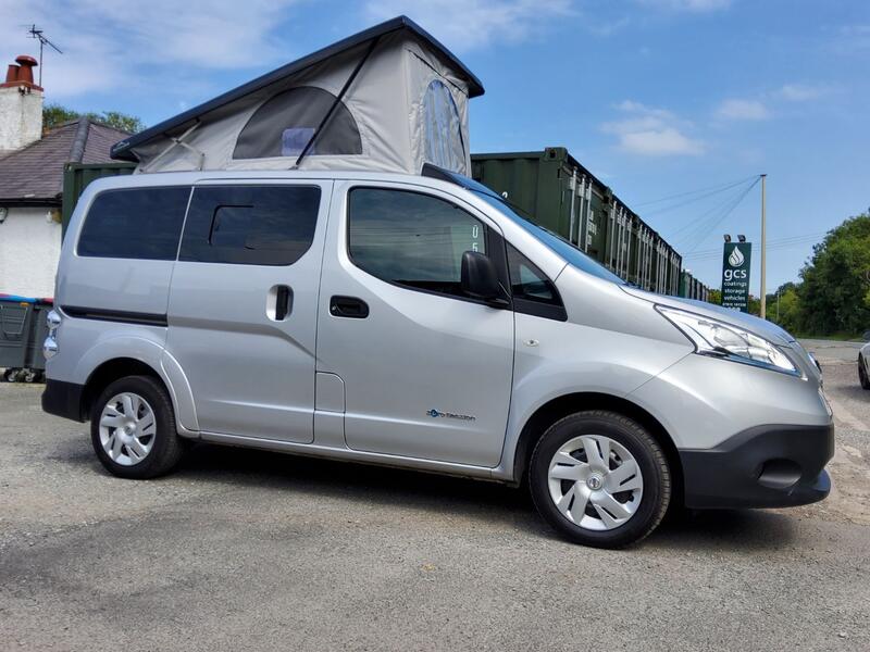 NISSAN E-NV200