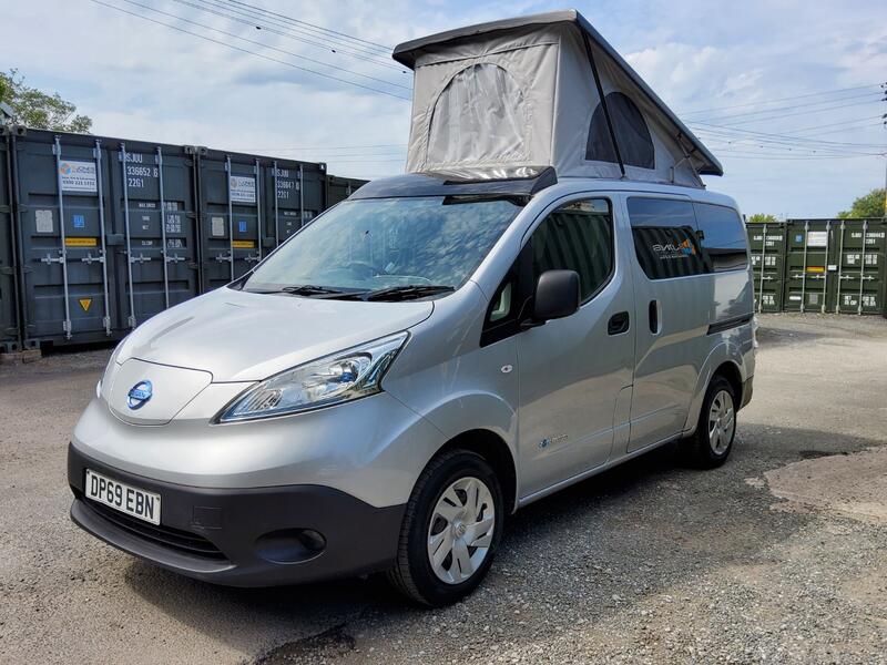 NISSAN E-NV200