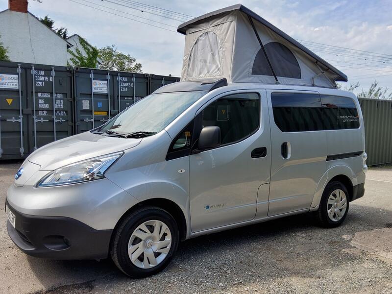 NISSAN E-NV200