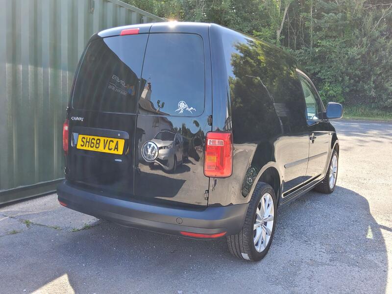 VOLKSWAGEN CADDY