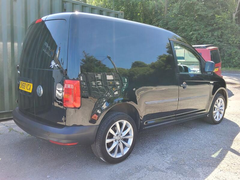 VOLKSWAGEN CADDY