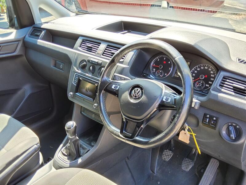 VOLKSWAGEN CADDY