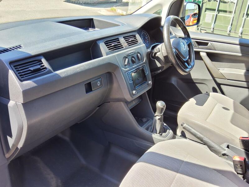 VOLKSWAGEN CADDY