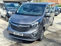 VAUXHALL VIVARO