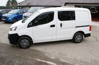 NISSAN NV200