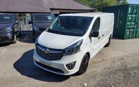 VAUXHALL VIVARO