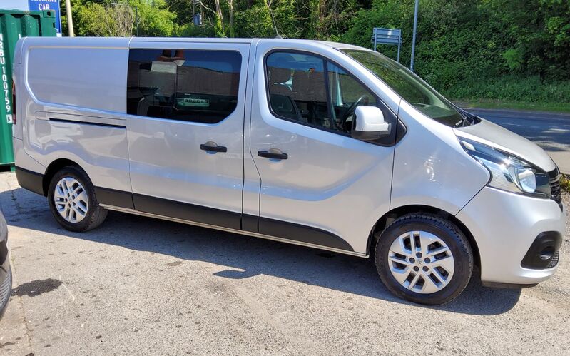 RENAULT TRAFIC