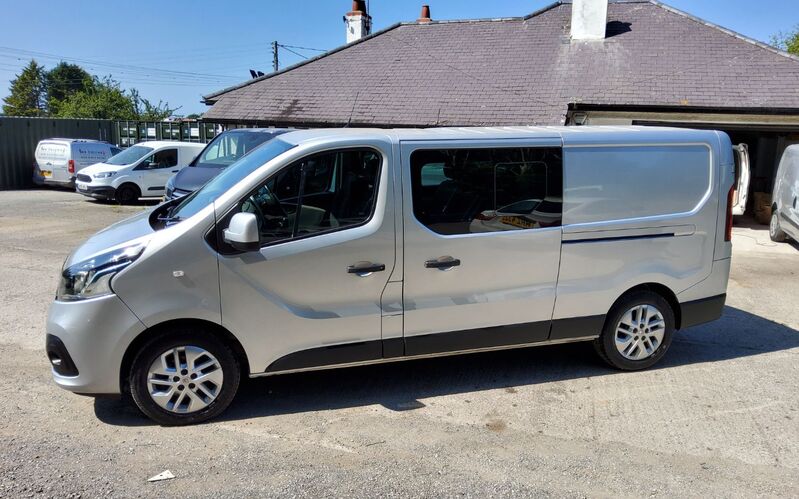 RENAULT TRAFIC