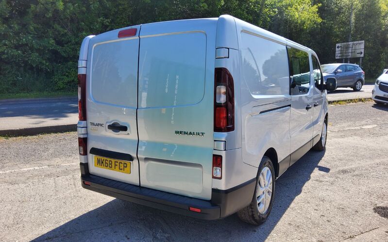 RENAULT TRAFIC