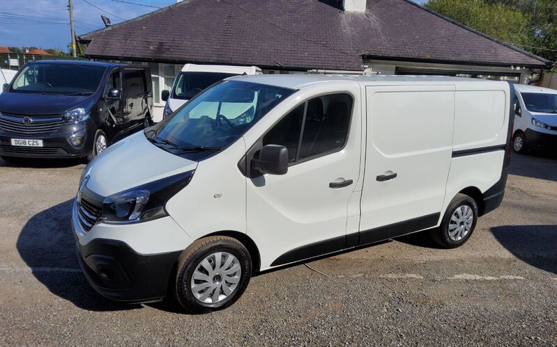 RENAULT TRAFIC