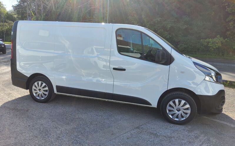 RENAULT TRAFIC