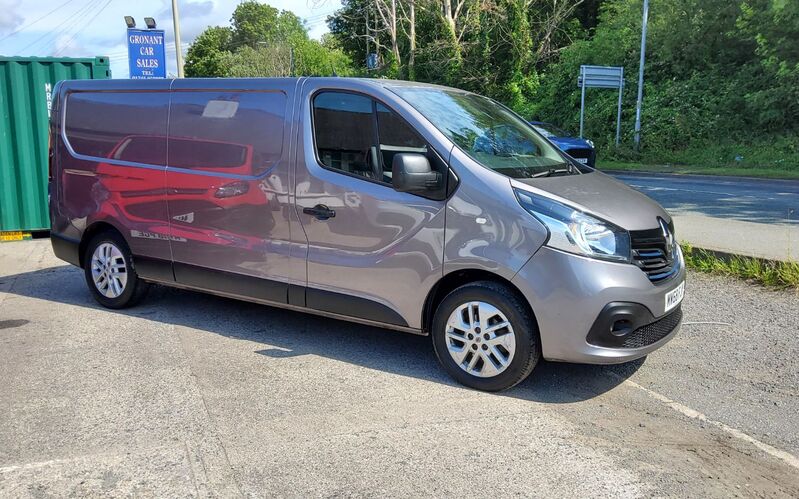 RENAULT TRAFIC