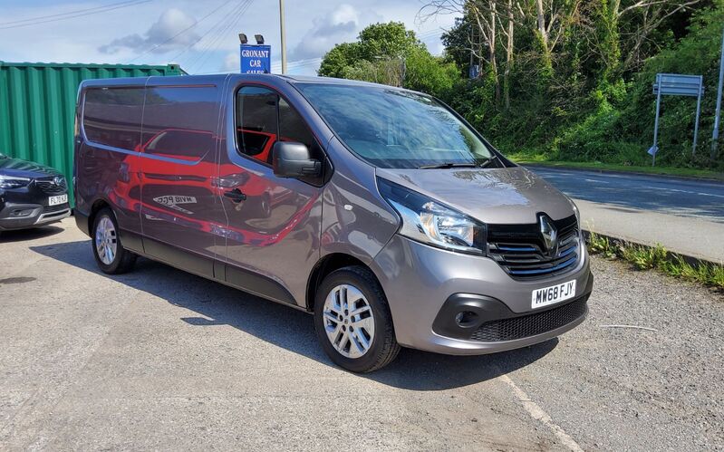 RENAULT TRAFIC